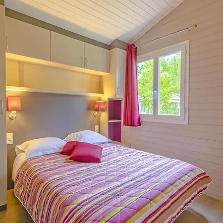 Holiday home Serene Near Lot River *
